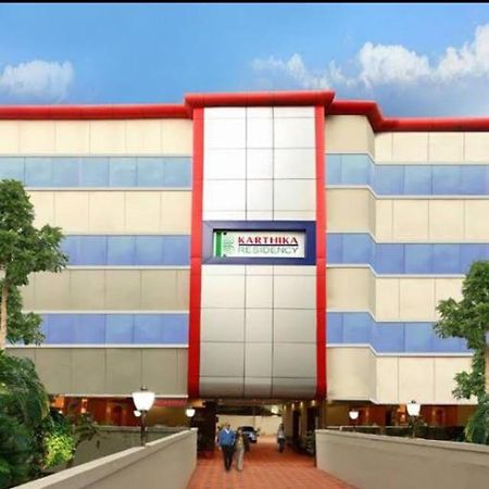 KochiKarthika Residencyアパートメント エクステリア 写真